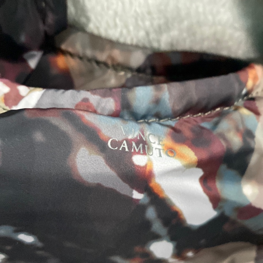 🆕VINCE CAMUTO HARLO SATCHEL/TOTE. Color- Natural Earthy Mosaic Tones - Picture 2 of 9